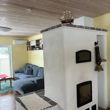 Kuningatalu Apartament *